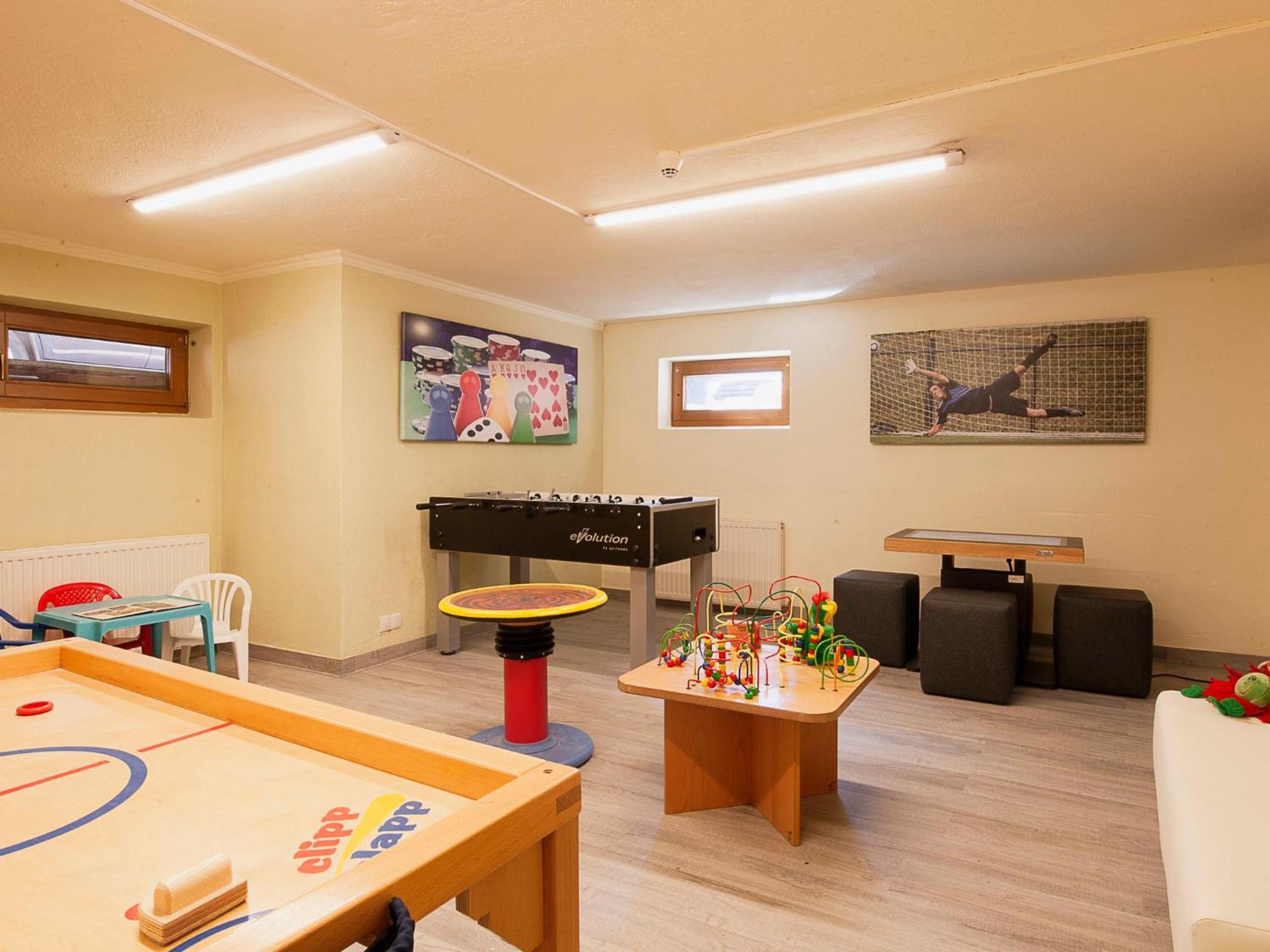 Apartment Falkner-11 By Interhome Oberlaengenfeld ภายนอก รูปภาพ